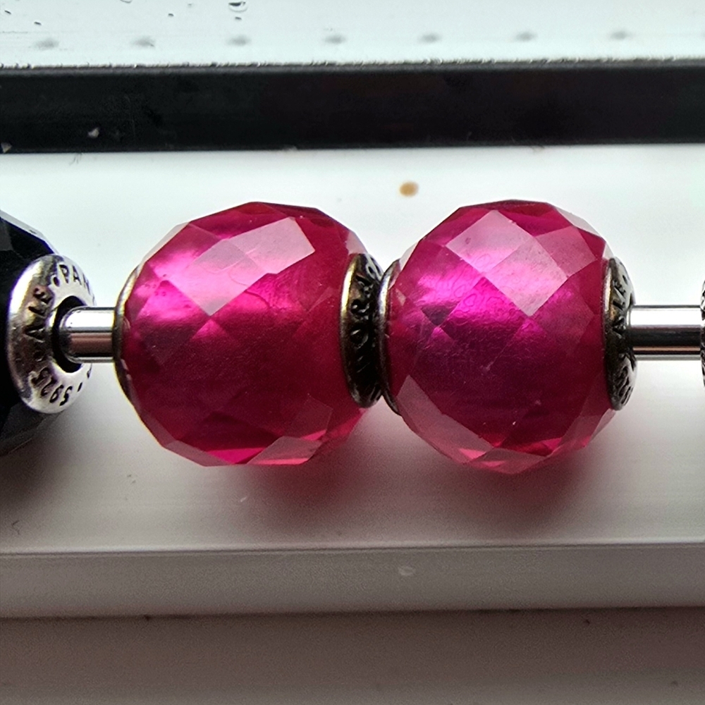 Pandora essence Happiness